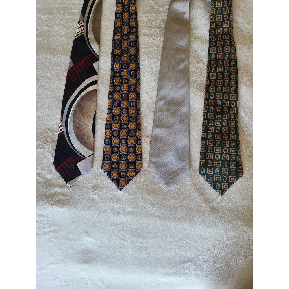 lot of 4 mens silk ties assorted brands and prints